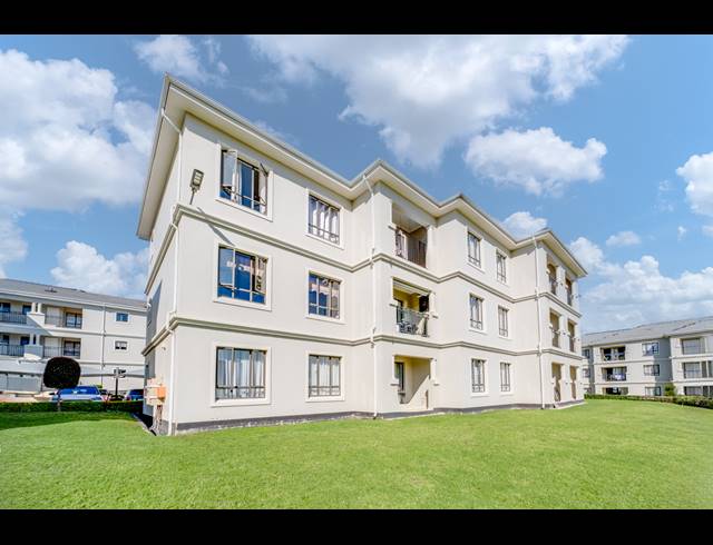 2 BEDROOM APARTMENT FOR SALE IN MAROELADAL